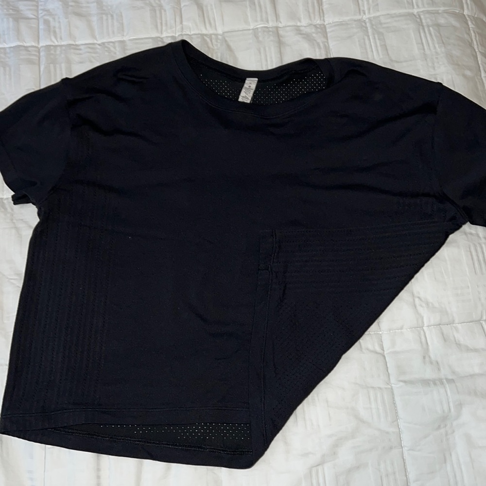 Lululemon black eyelet shirt